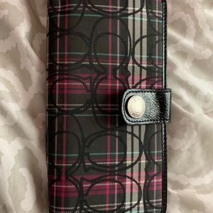 Like new coach wallet/ wristlet